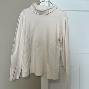 St. John's Bay White Fitted Long Sleeve Tee